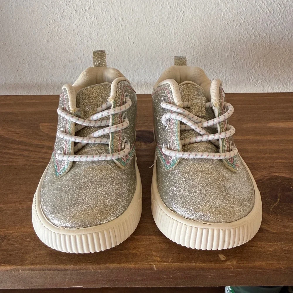 Carter's Glitter Toddler Sneakers Size 4 Silver Hearts Bungee Lace Up Shoes